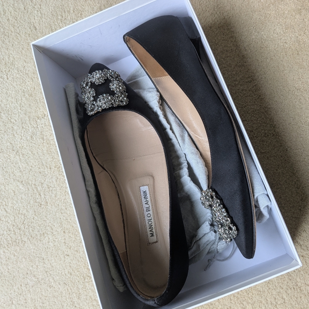 Manolo Blahnik HANGISIFLAT Black Satin Jewel Buckle Flat Pumps Size 39 - Picture 7 of 16